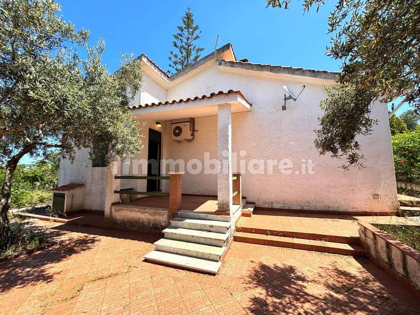 Villa in Partinico - view 1